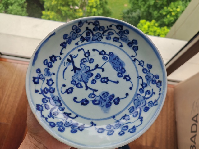 古玩陶瓷青花三多紋盤真品鑒賞圖