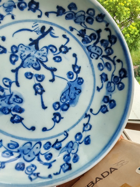 古玩陶瓷青花三多紋盤真品鑒賞圖