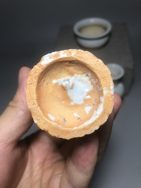 古玩陶瓷明末，德化窯白釉三供拍賣，當(dāng)前價格2000元