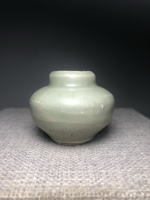 古玩陶瓷龍泉青瓷水盂真品鑒賞圖