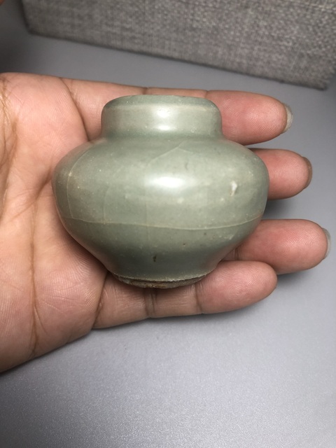古玩陶瓷龍泉青瓷水盂真品鑒賞圖