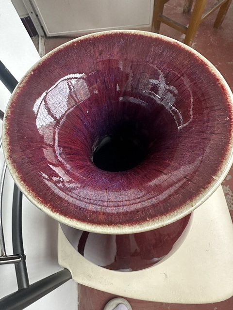 古玩陶瓷窯變紅釉瓶真品鑒賞圖