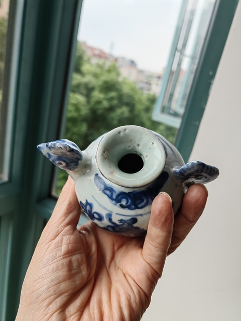 古玩陶瓷青花花卉紋雞首壺真品鑒賞圖