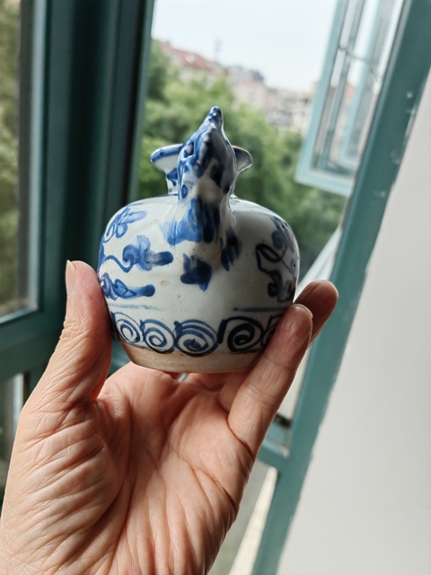 古玩陶瓷青花花卉紋雞首壺真品鑒賞圖