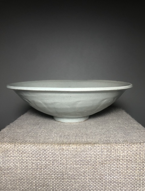 古玩陶瓷青白釉刻鵝紋仰蓮紋碗真品鑒賞圖