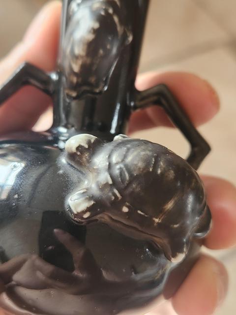 古玩陶瓷黑釉雙耳瓶真品鑒賞圖