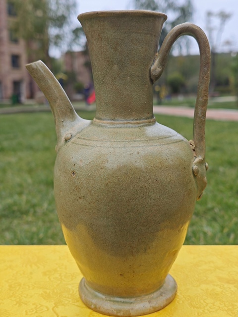 古玩陶瓷洪州窯青釉執(zhí)壺真品鑒賞圖
