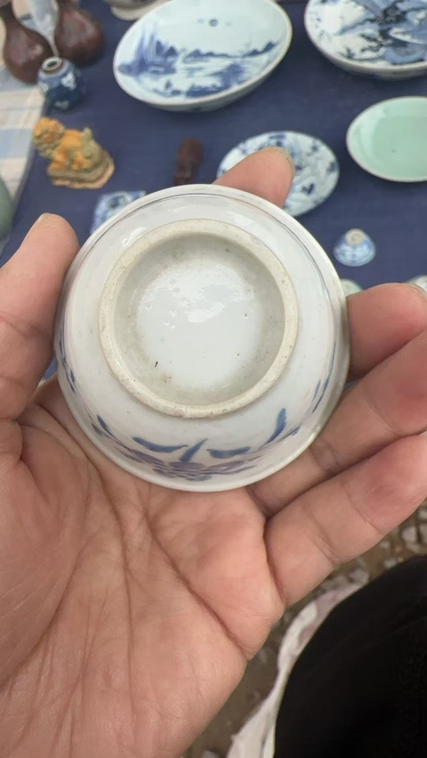 古玩陶瓷花蝶紋杯真品鑒賞圖