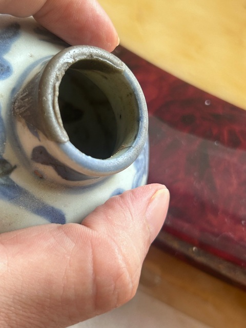 古玩陶瓷青花纏枝花卉紋罐或者蘋果尊真品鑒賞圖