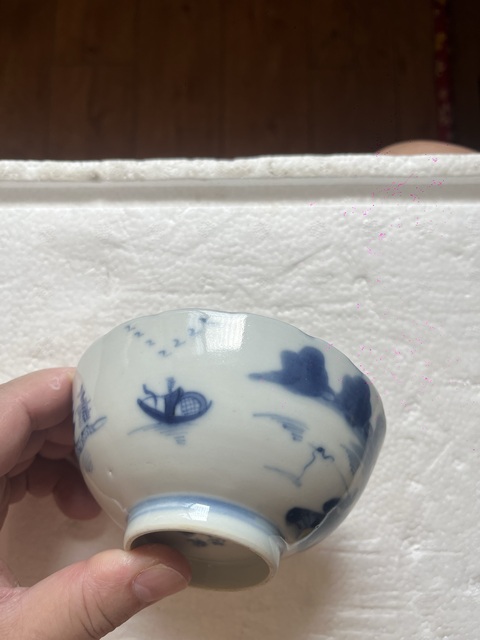古玩陶瓷青花山水人物花口杯真品鑒賞圖