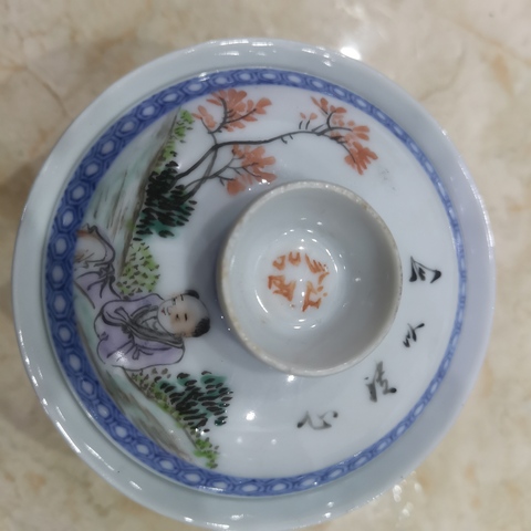 古玩陶瓷青花加彩人物紋三才蓋杯真品鑒賞圖