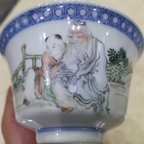古玩陶瓷青花加彩人物紋三才蓋杯真品鑒賞圖