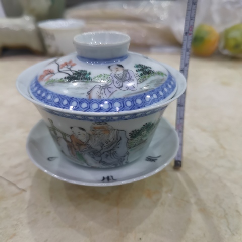 古玩陶瓷青花加彩人物紋三才蓋杯真品鑒賞圖