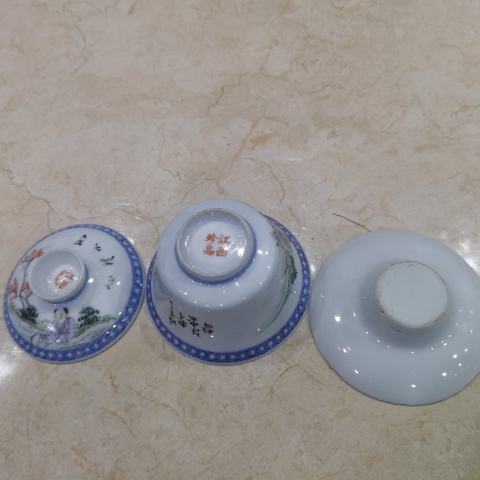 古玩陶瓷青花加彩人物紋三才蓋杯真品鑒賞圖
