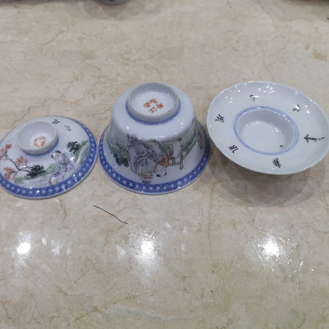 古玩陶瓷青花加彩人物紋三才蓋杯真品鑒賞圖