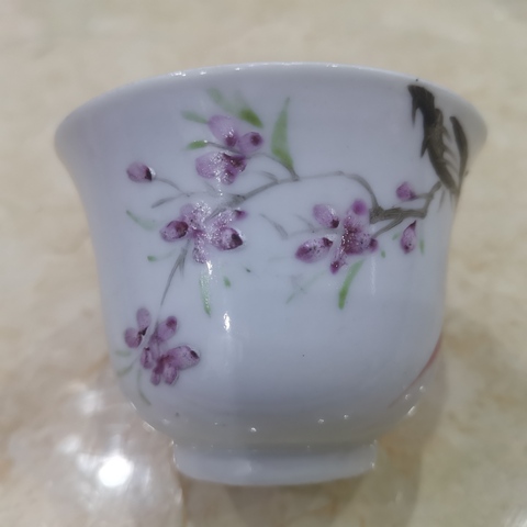 古玩陶瓷淺絳彩花鳥詩文杯真品鑒賞圖