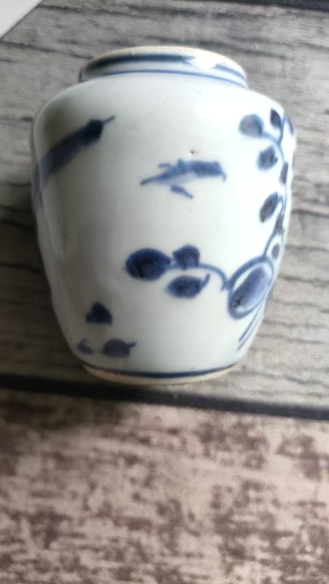 古玩陶瓷青花花鳥紋罐真品鑒賞圖