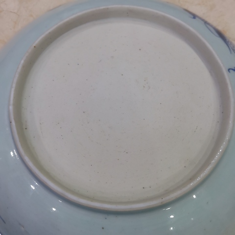 古玩陶瓷過(guò)墻龍紋青花盤(pán)拍賣(mài)，當(dāng)前價(jià)格5500元