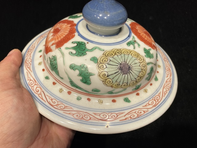 古玩陶瓷花卉紋青花五彩將軍罐真品鑒賞圖