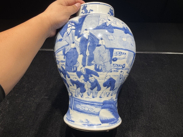 古玩陶瓷嬰戲紋青花將軍罐真品鑒賞圖