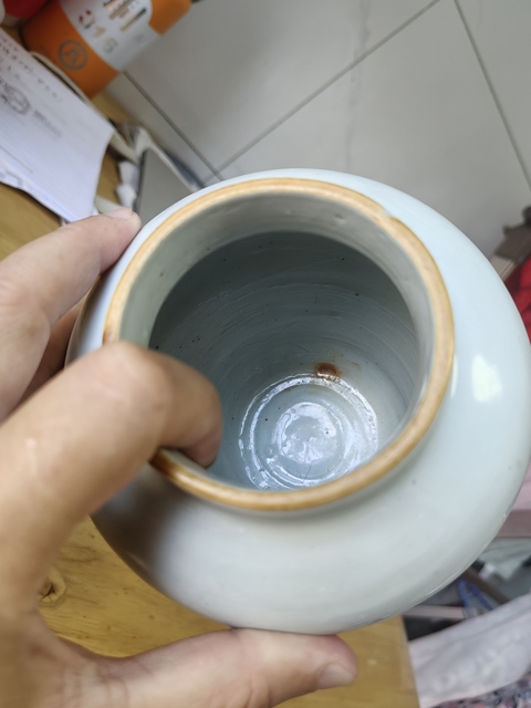 古玩陶瓷晚明甜白釉罐真品鑒賞圖