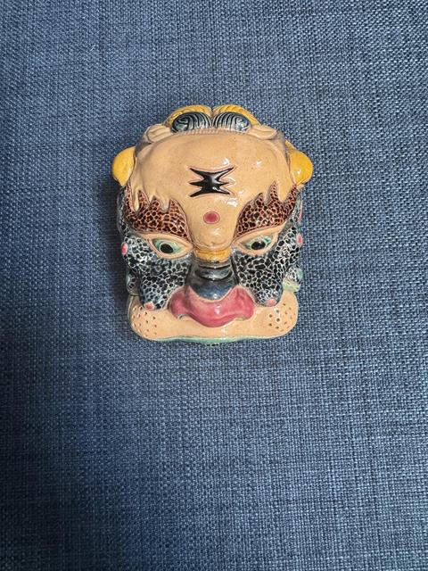 古玩陶瓷五彩瑞獸擺件真品鑒賞圖