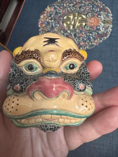 古玩陶瓷五彩瑞獸擺件真品鑒賞圖