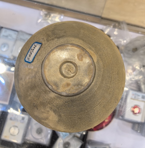 古玩陶瓷越窯青瓷斗笠碗真品鑒賞圖