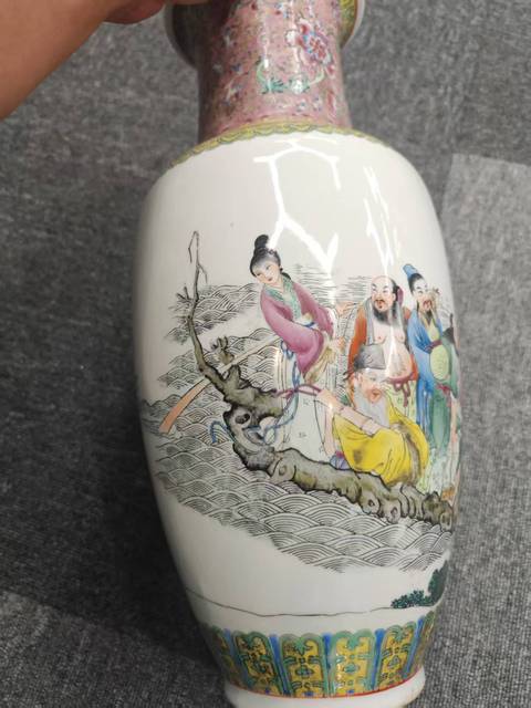 古玩陶瓷粉彩人物故事紋瓶真品鑒賞圖