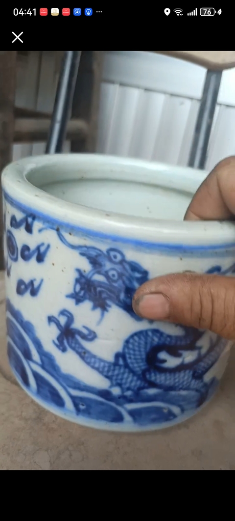 古玩陶瓷青花雙龍戲珠紋直筒爐真品鑒賞圖