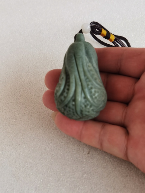 古玩玉器和田玉雕“白菜”把件拍賣，當(dāng)前價(jià)格580元