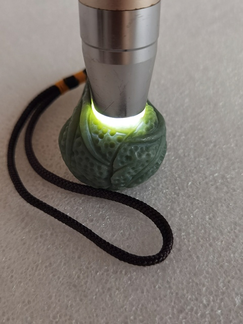 古玩玉器和田玉雕“白菜”把件拍賣，當(dāng)前價(jià)格580元