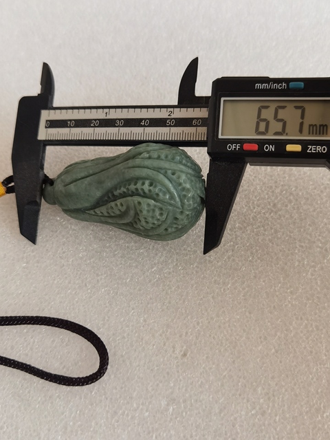 古玩玉器和田玉雕“白菜”把件拍賣，當(dāng)前價(jià)格580元