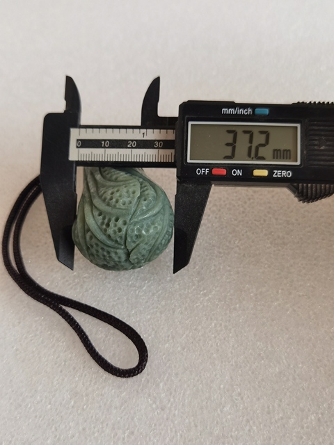 古玩玉器和田玉雕“白菜”把件拍賣，當(dāng)前價(jià)格580元