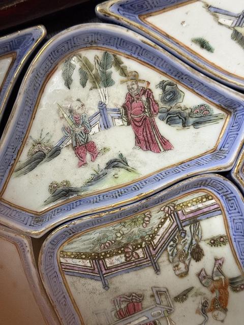 古玩陶瓷人物紋粉彩九攢盤真品鑒賞圖