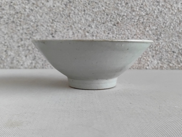 古玩陶瓷白釉茶碗拍賣，當(dāng)前價(jià)格580元