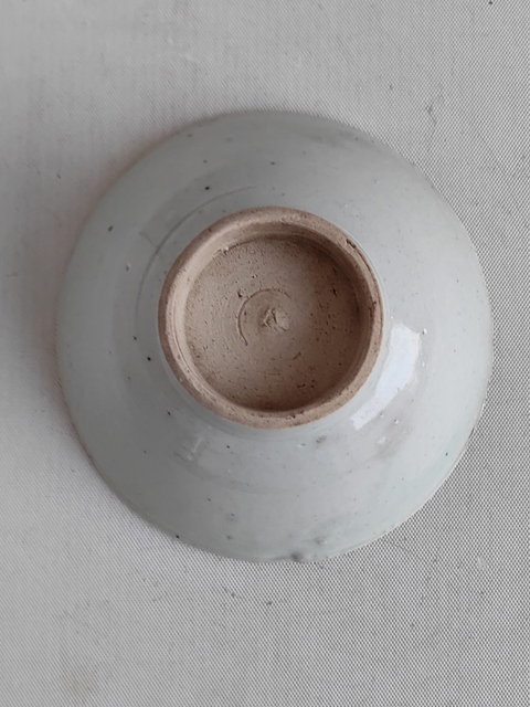 古玩陶瓷白釉茶碗拍賣，當(dāng)前價(jià)格580元