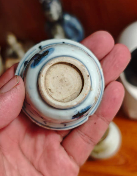 古玩陶瓷青花花鳥紋杯真品鑒賞圖