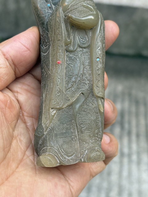 古玩雜項石雕人物擺件真品鑒賞圖