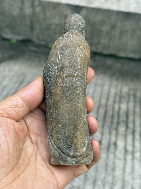 古玩雜項石雕人物擺件真品鑒賞圖