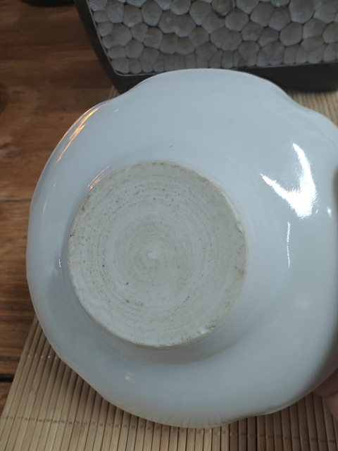 古玩陶瓷粉彩花卉紋茶碗真品鑒賞圖