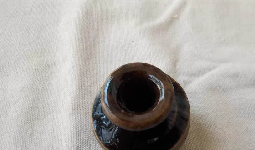 古玩陶瓷黑釉小瓶真品鑒賞圖
