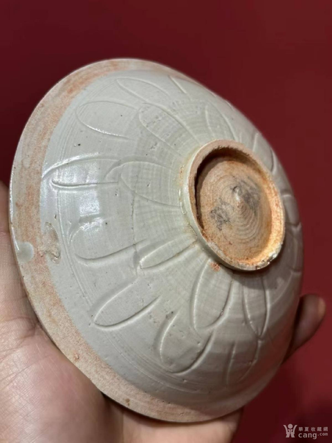 古玩陶瓷青白釉刻仰蓮紋碗真品鑒賞圖