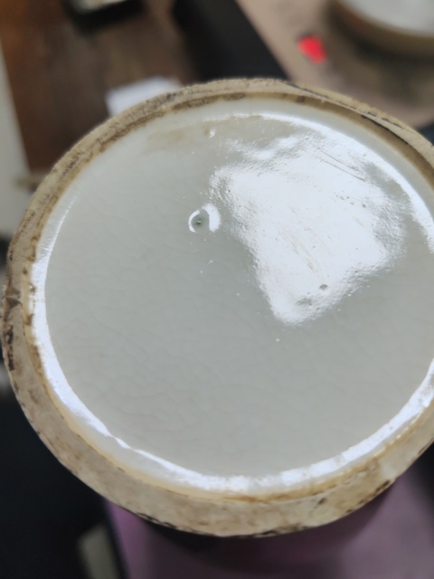 古玩陶瓷紅釉觀音瓶真品鑒賞圖
