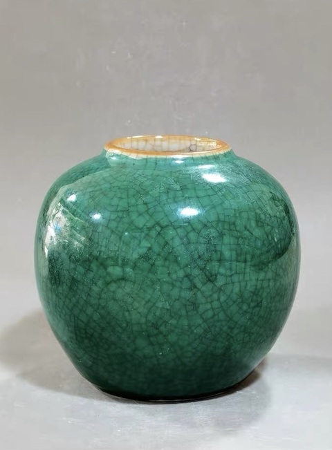 古玩陶瓷綠哥釉茶葉罐真品鑒賞圖