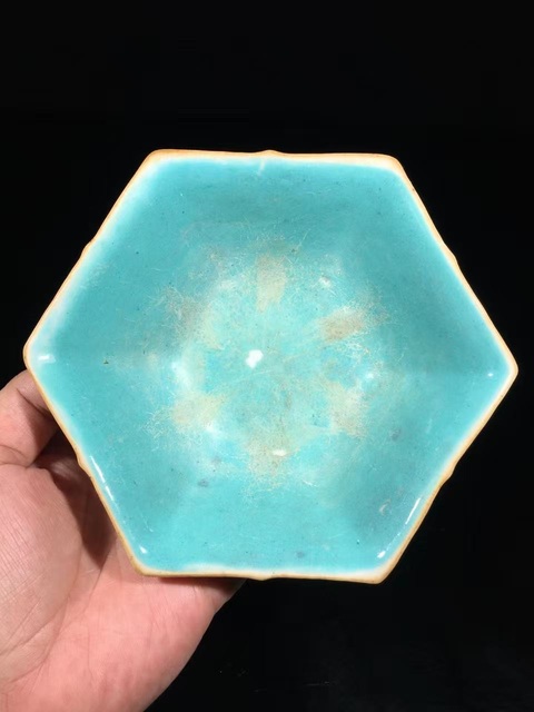 古玩陶瓷粉彩人物六方碗真品鑒賞圖