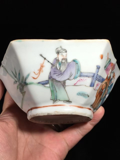 古玩陶瓷粉彩人物六方碗真品鑒賞圖