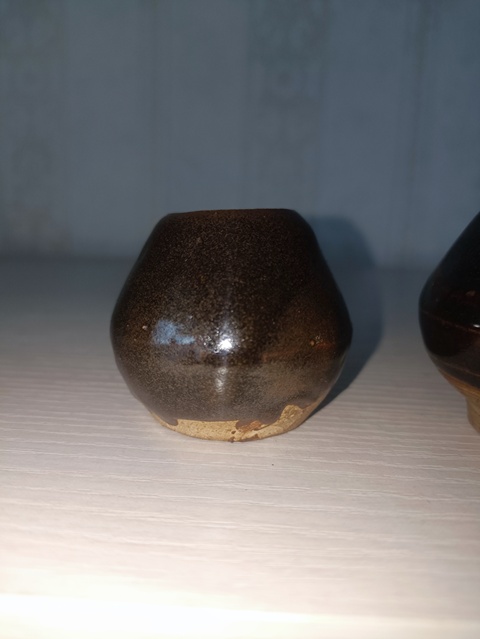 古玩陶瓷清代磁州窯褐釉雞心罐拍賣,當(dāng)前價(jià)格58元