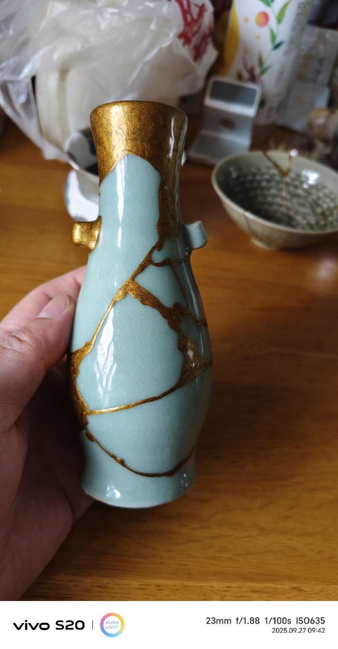 古玩陶瓷罕見北宋末南宋初龍泉特級粉青釉色御用貢瓷貫耳瓶拍賣，當前價格8800元