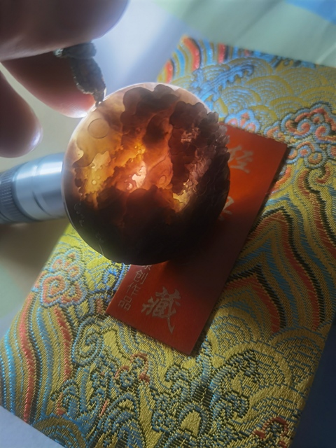 古玩玉器山水圓牌子真品鑒賞圖
